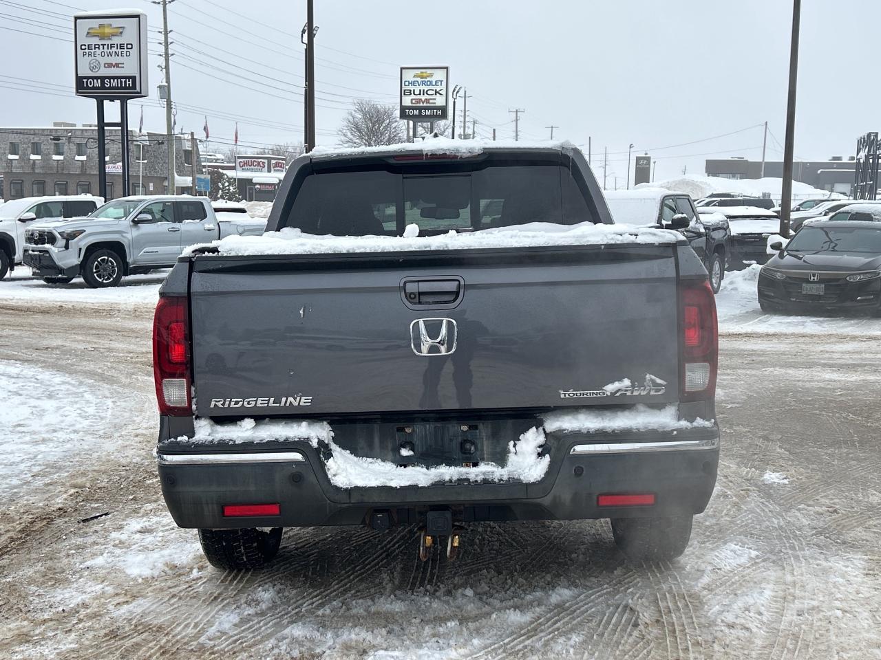 2017 Honda Ridgeline Touring   Power Rear Window   Heated Front Seats Photo3