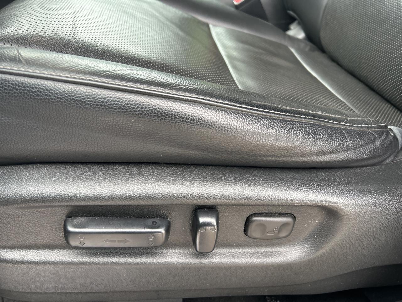 2017 Honda Ridgeline Touring   Power Rear Window   Heated Front Seats Photo