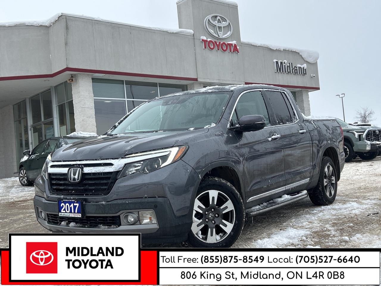 2017 Honda Ridgeline Touring   Power Rear Window   Heated Front Seats Photo0