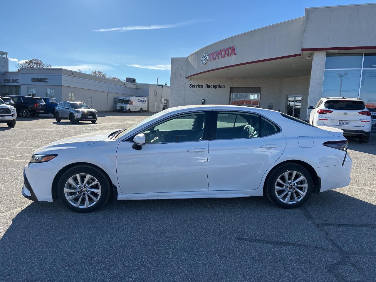2023 Toyota Camry SE   NO REPORTED ACCIDENTS   Heated Steering Wheel Photo