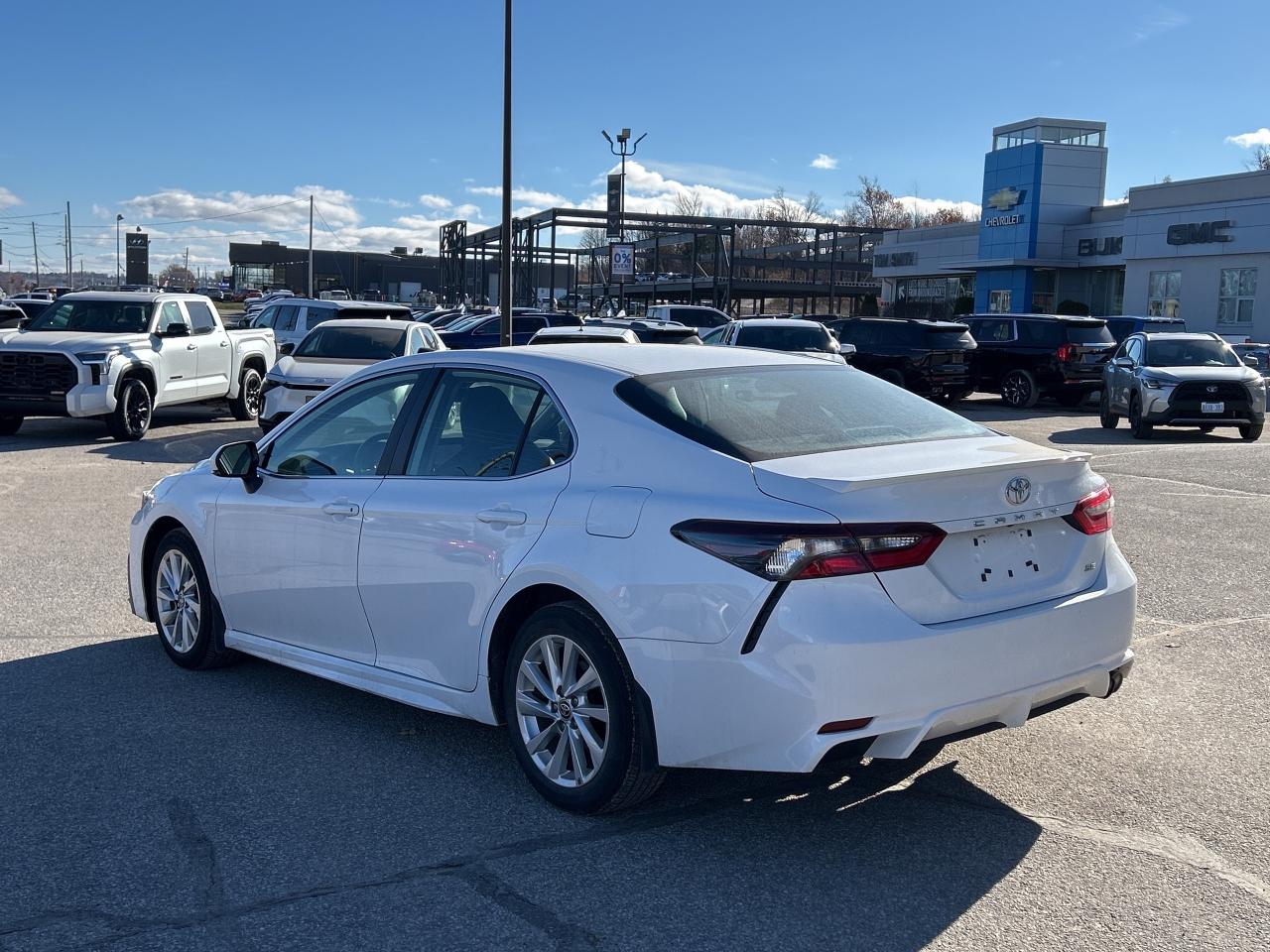 2023 Toyota Camry SE   NO REPORTED ACCIDENTS   Heated Steering Wheel Photo