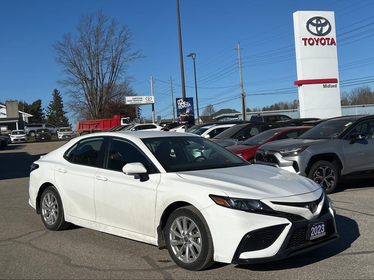 2023 Toyota Camry SE   NO REPORTED ACCIDENTS   Heated Steering Wheel Photo