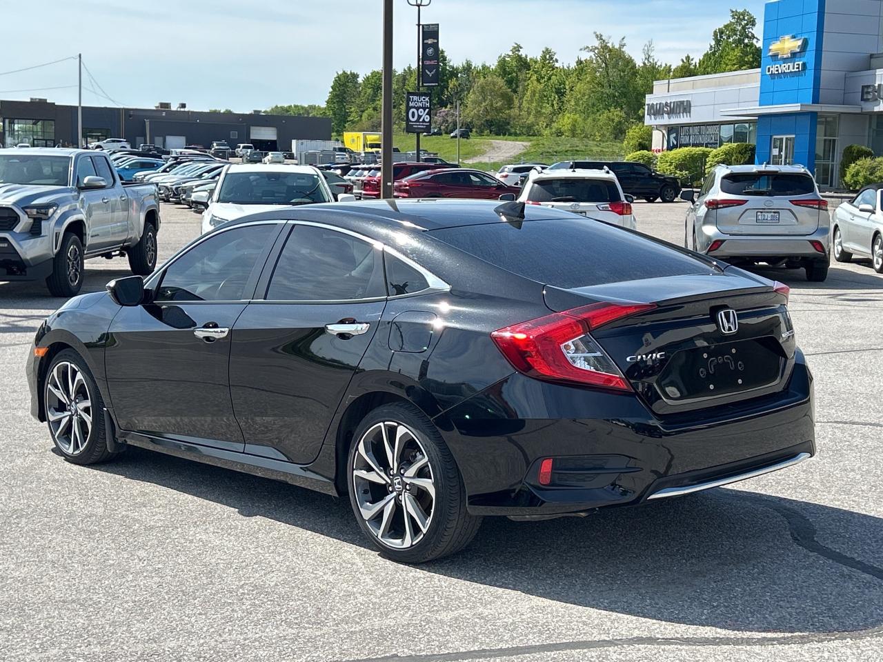 2020 Honda Civic Sedan Touring   Navigation   Leather Interior Photo2