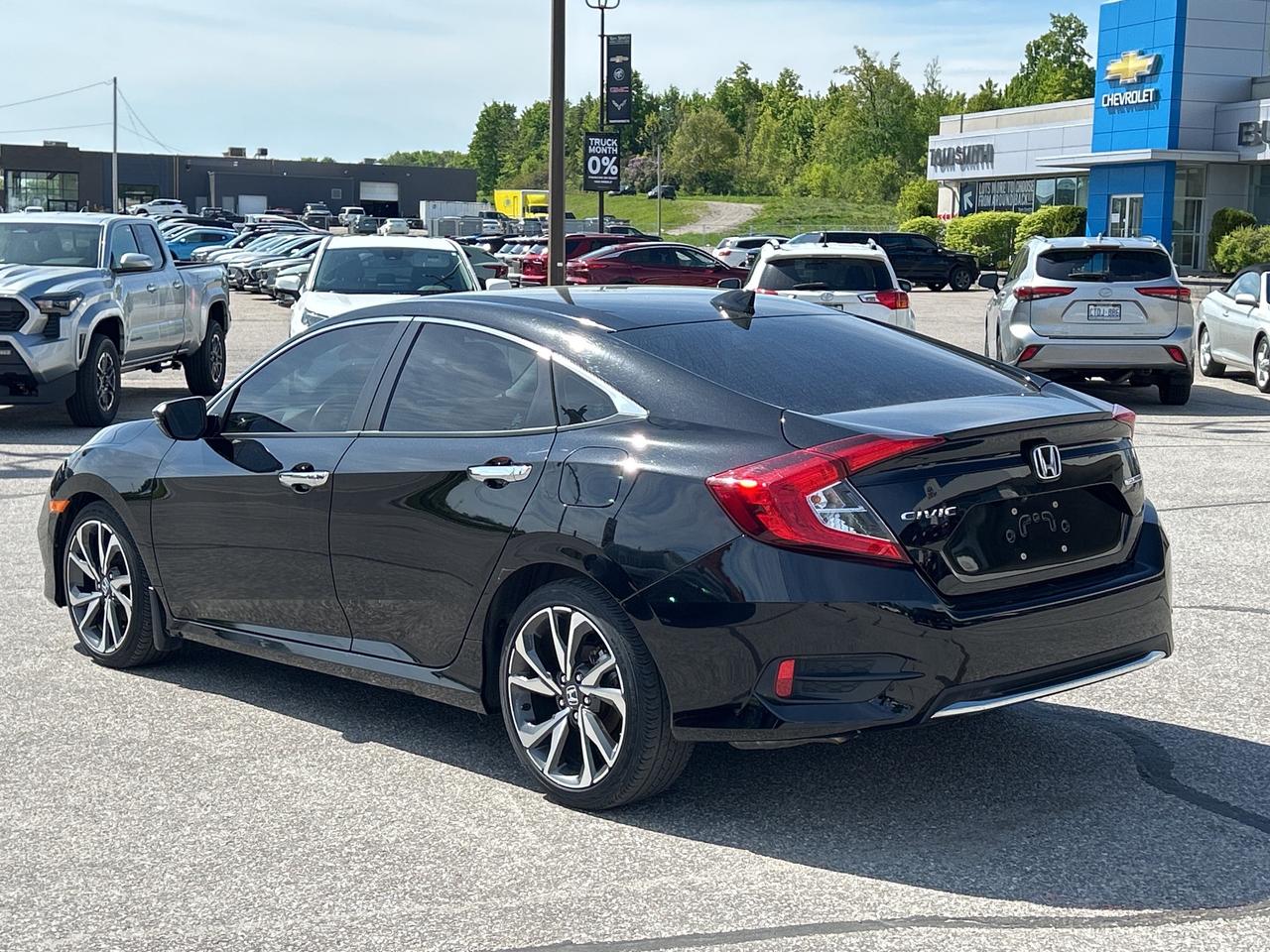 2020 Honda Civic Sedan Touring   Navigation   Leather Interior Photo2