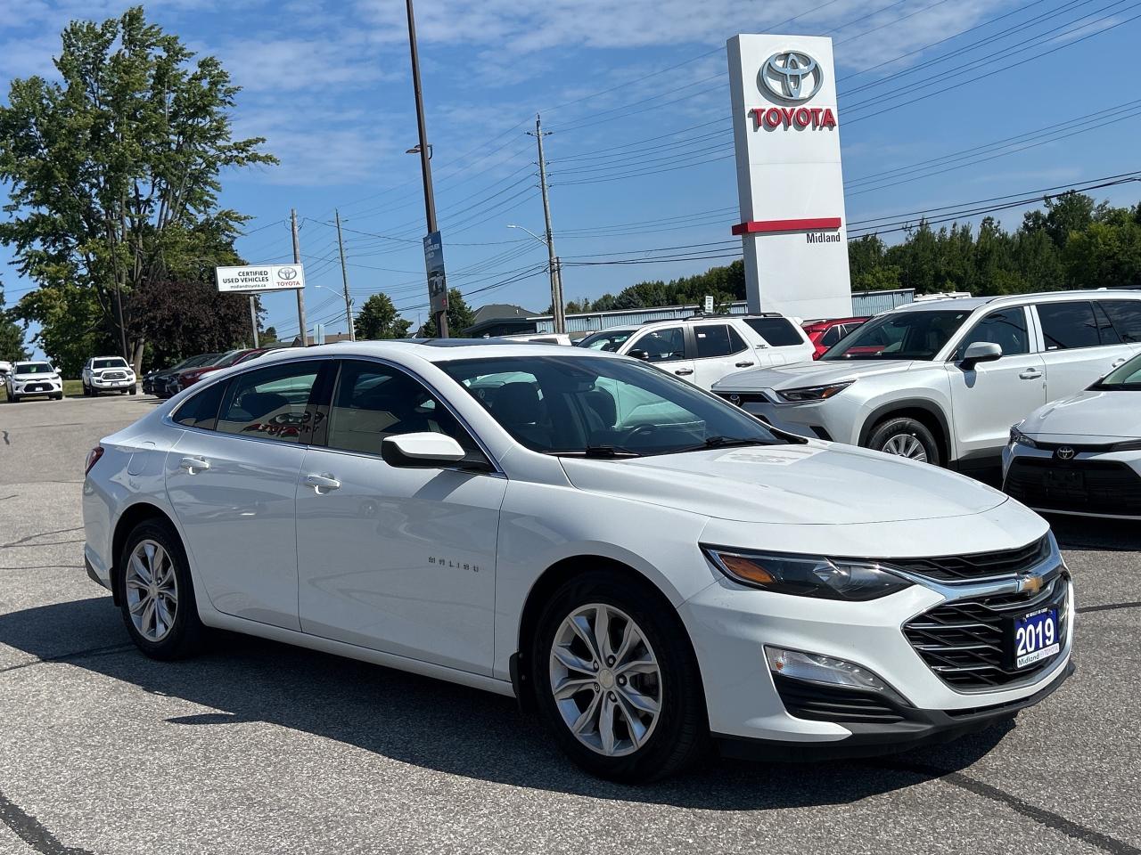 2019 Chevrolet Malibu LT   Leather Interior   Power Moonroof Photo