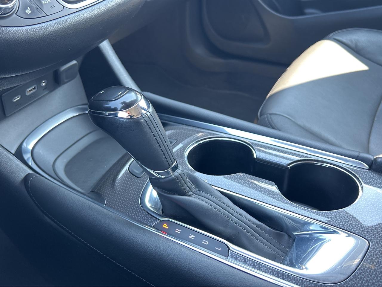 2019 Chevrolet Malibu LT   Leather Interior   Power Moonroof Photo