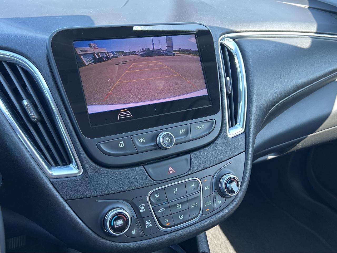 2019 Chevrolet Malibu LT   Leather Interior   Power Moonroof Photo