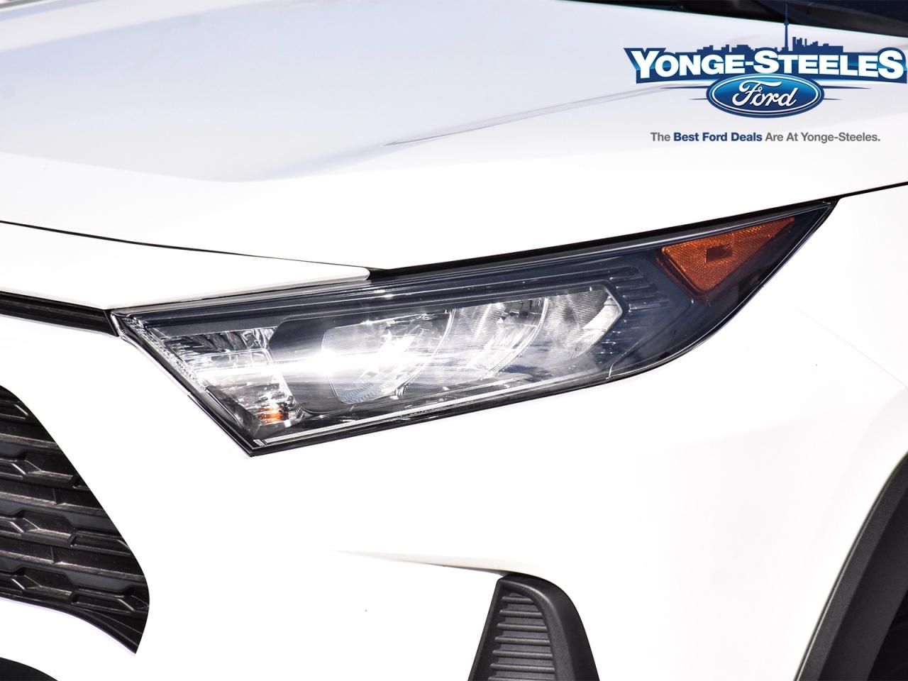 2025 Toyota RAV4 LE AWD - ONE OWNER - LOW LOW KMS Photo2