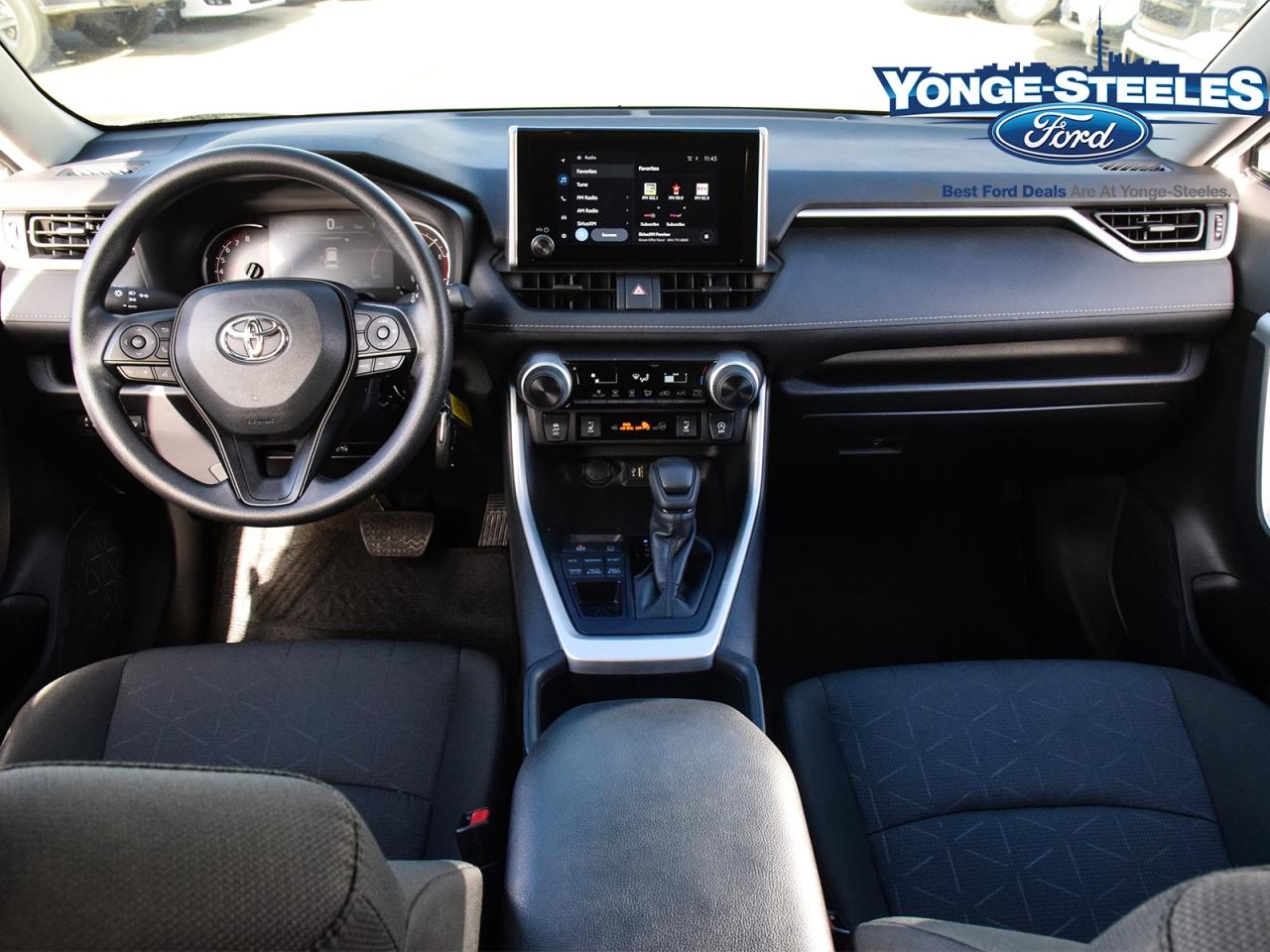 2025 Toyota RAV4 LE AWD - ONE OWNER - LOW LOW KMS Photo