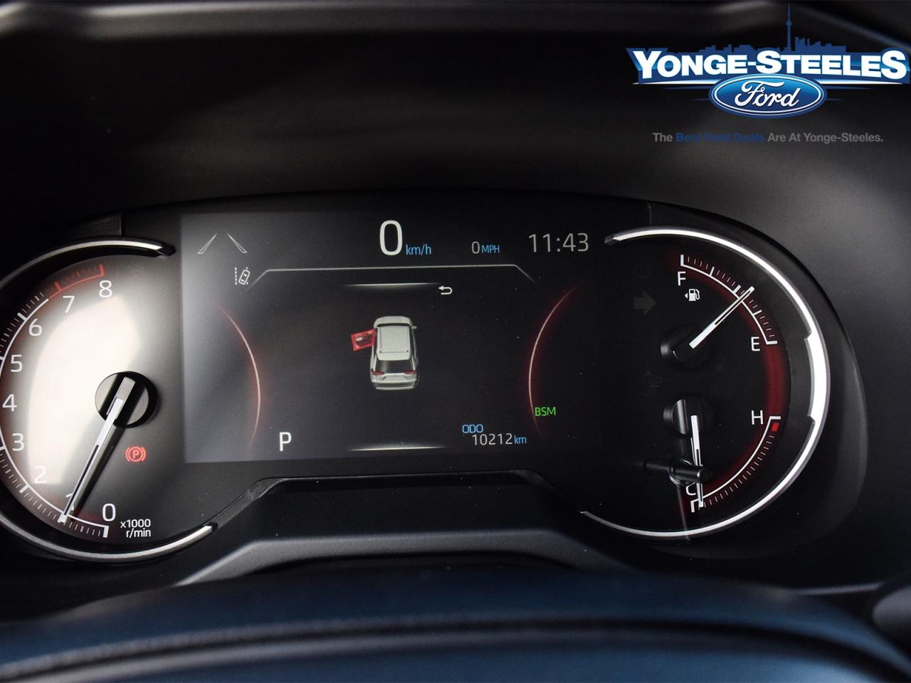 2025 Toyota RAV4 LE AWD - ONE OWNER - LOW LOW KMS Photo