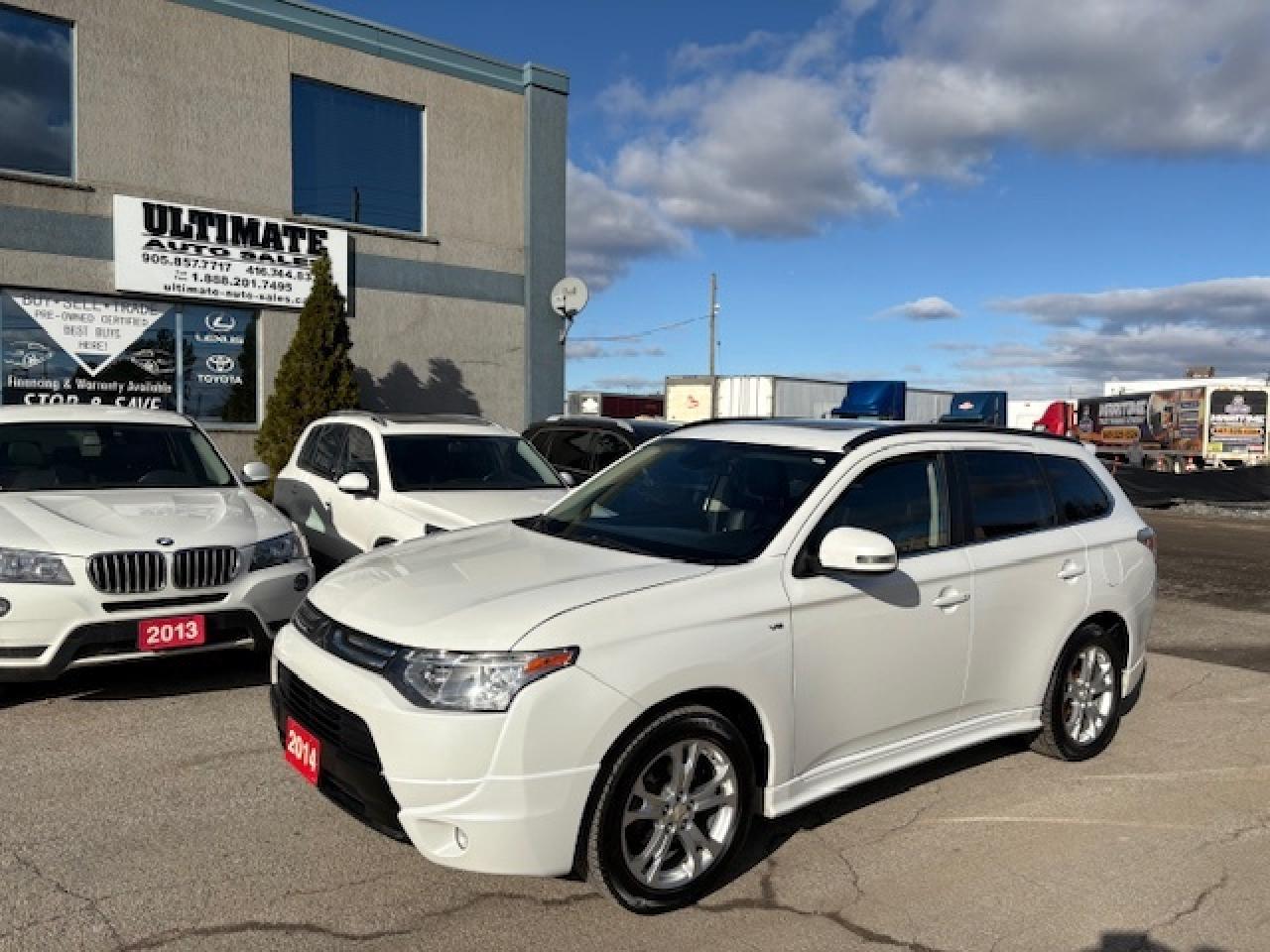 2014 Mitsubishi Outlander 4WD 4dr GT Photo