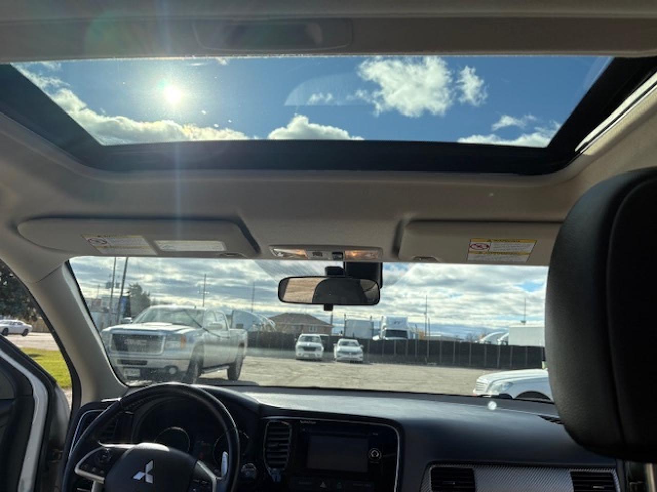 2014 Mitsubishi Outlander 4WD 4dr GT Photo