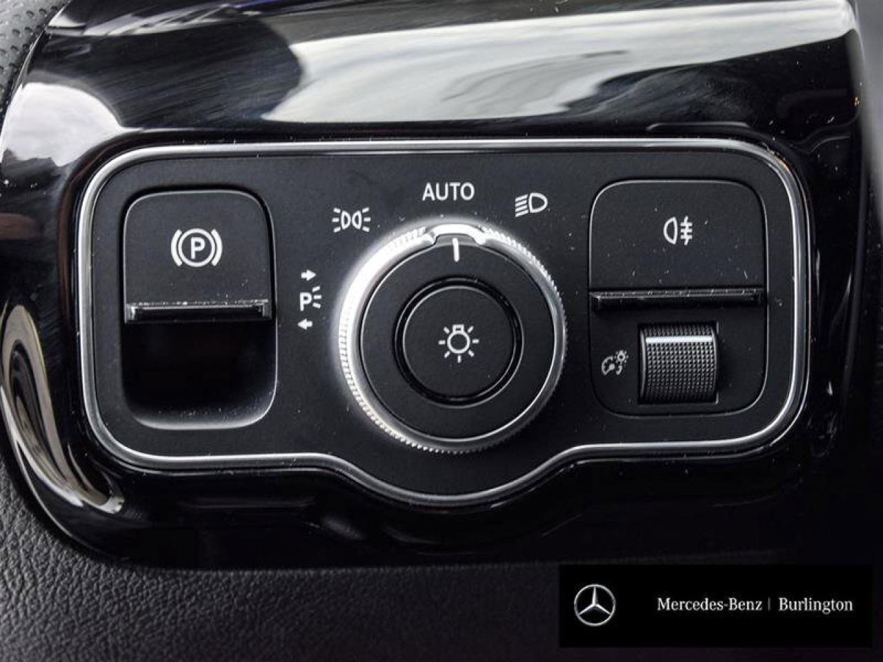 2022 Mercedes-Benz A-Class AMG A 35 Photo