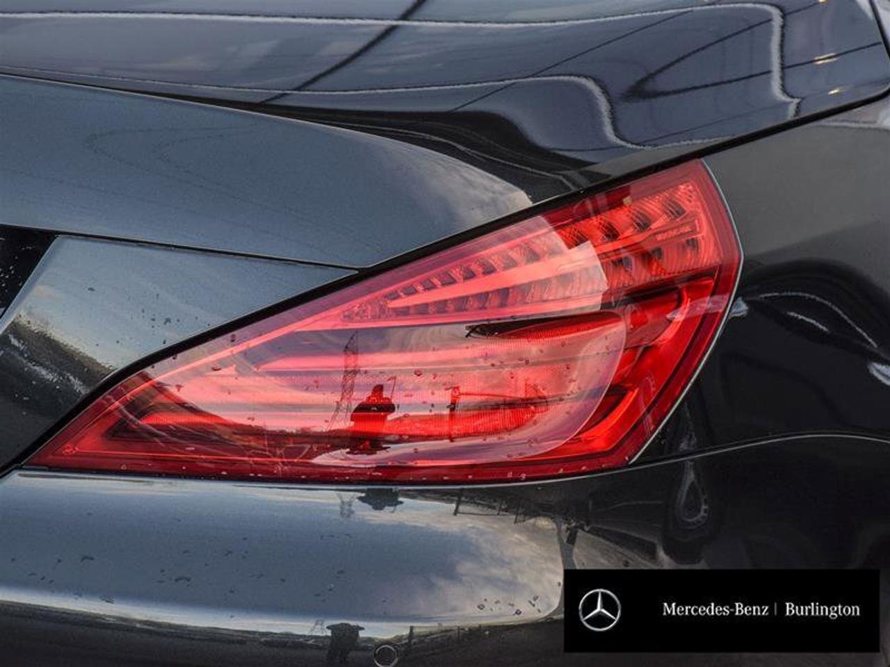 2018 Mercedes-Benz SL-Class SL 550 Photo4