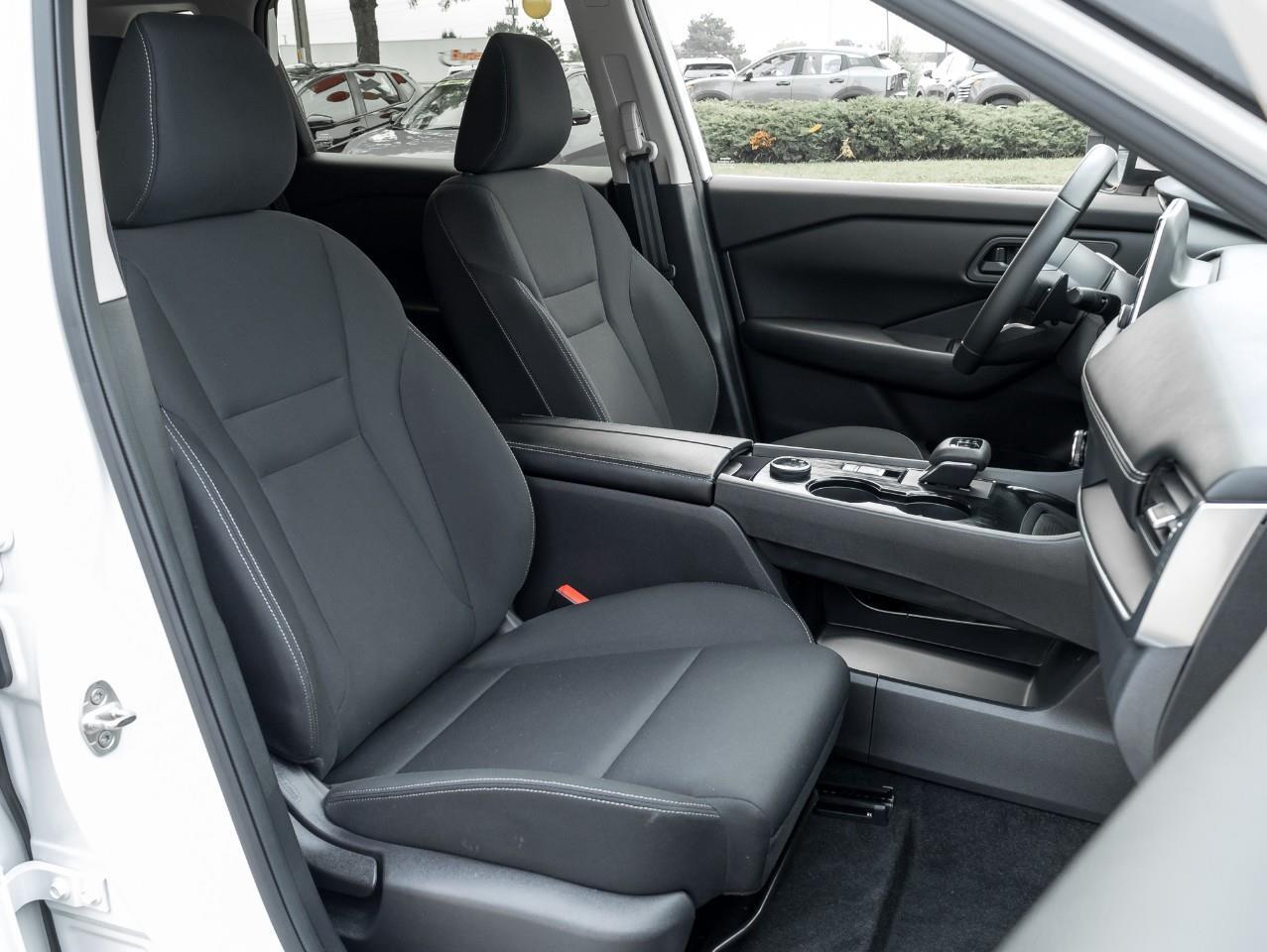 2024 Nissan Rogue S Photo