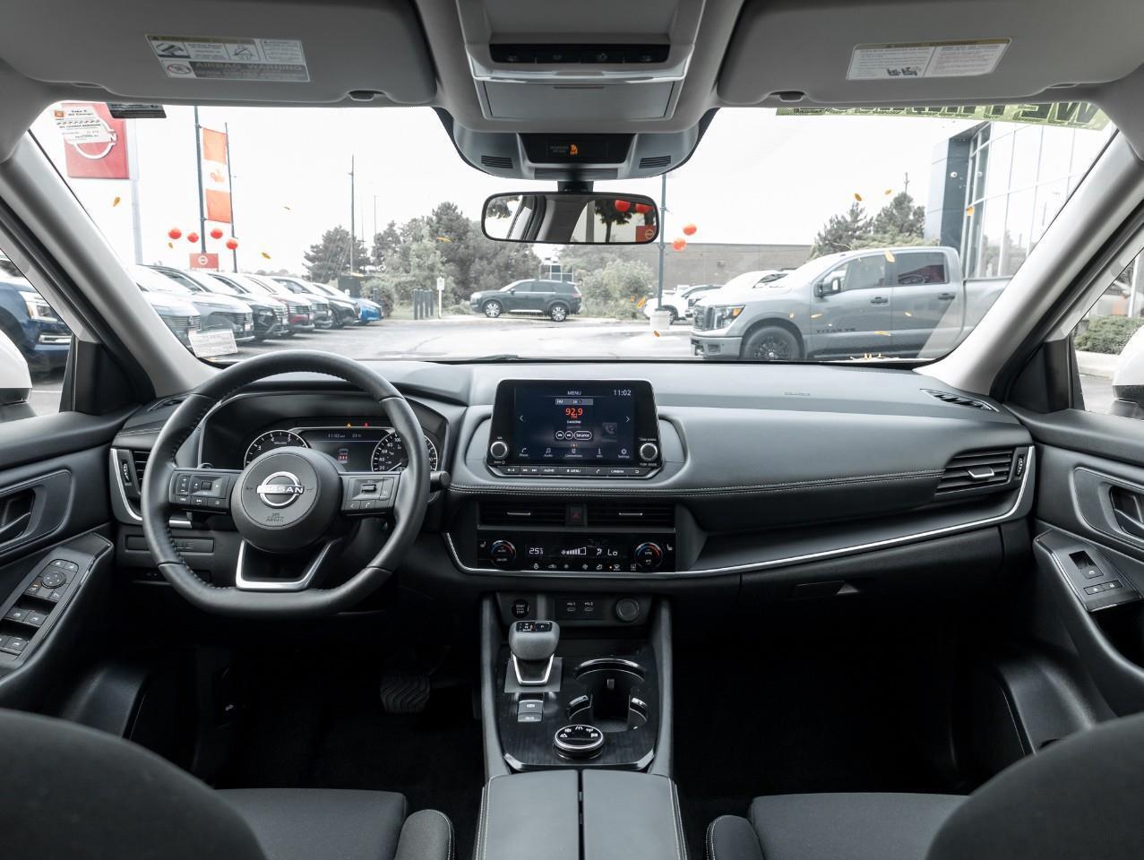 2024 Nissan Rogue S Photo