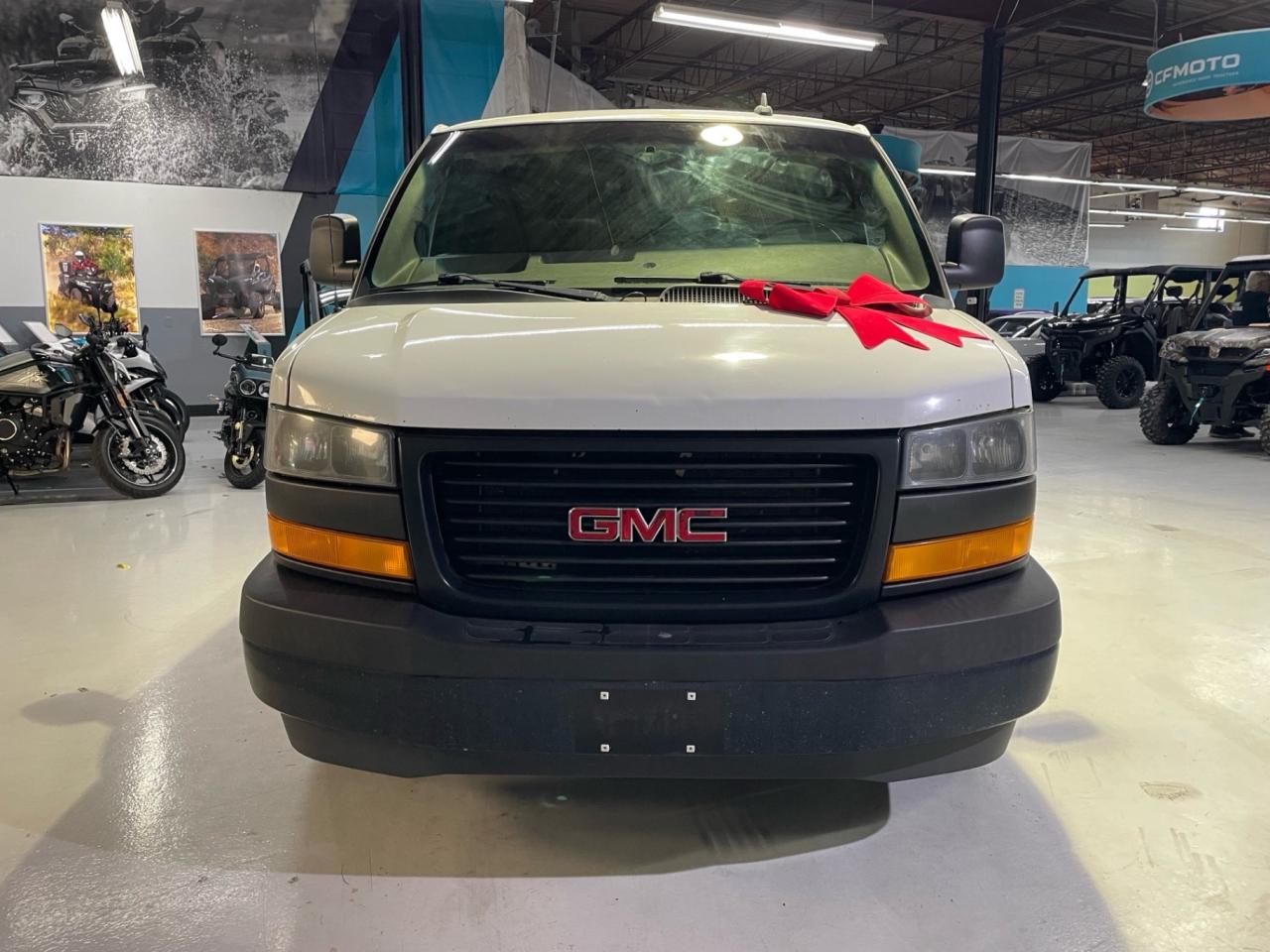 2018 GMC Savana 2500   V6 4.L   NO ACCIDENTS Photo