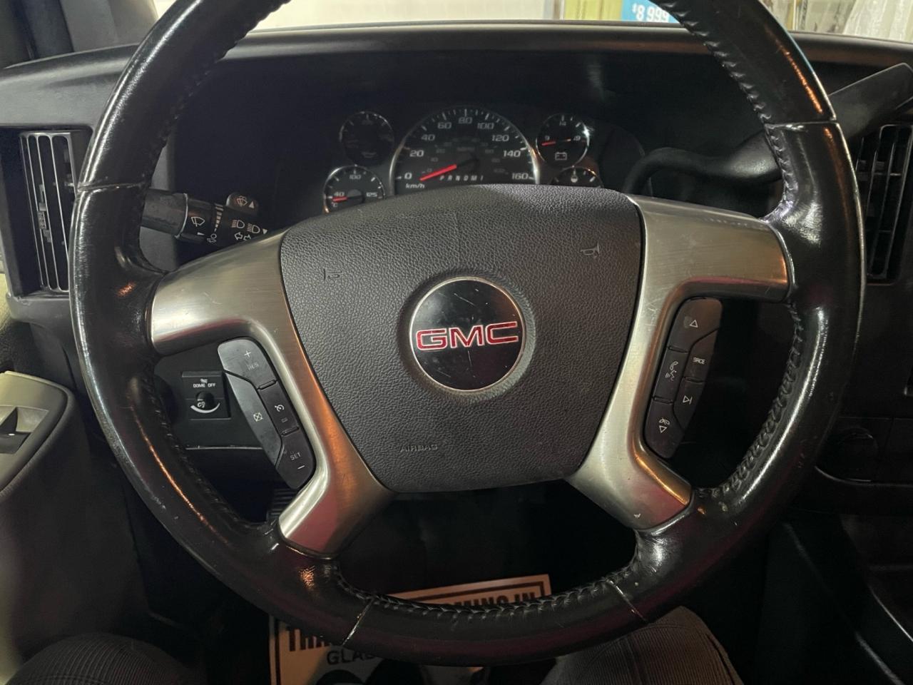 2018 GMC Savana 2500   V6 4.L   NO ACCIDENTS Photo