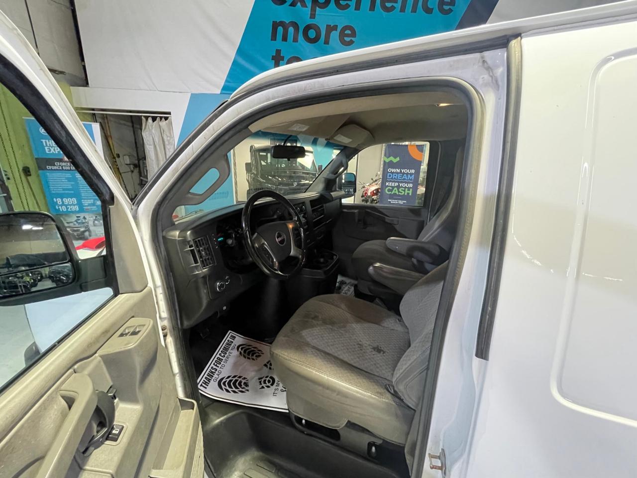 2018 GMC Savana 2500   V6 4.L   NO ACCIDENTS Photo