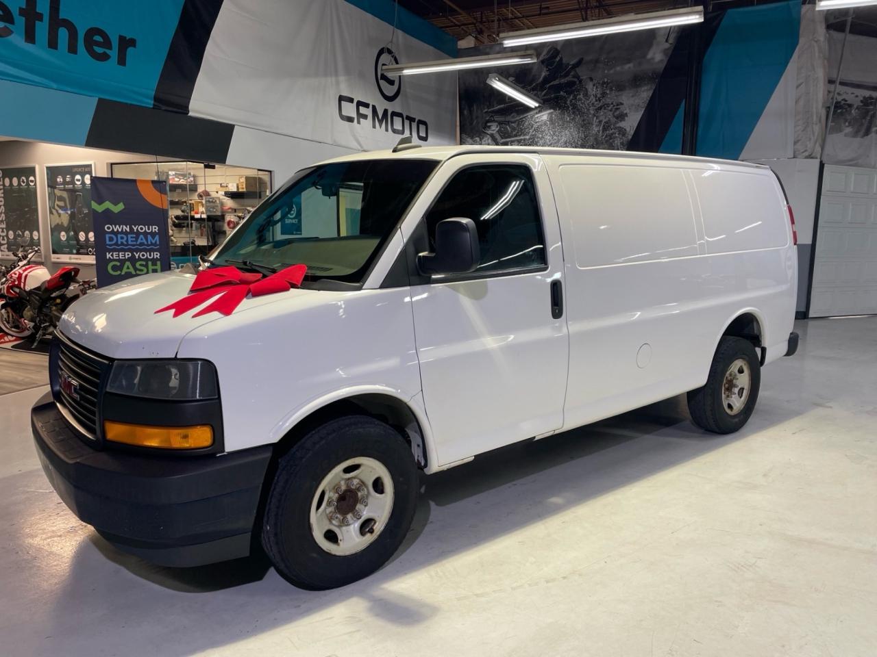 2018 GMC Savana 2500   V6 4.L   NO ACCIDENTS Photo