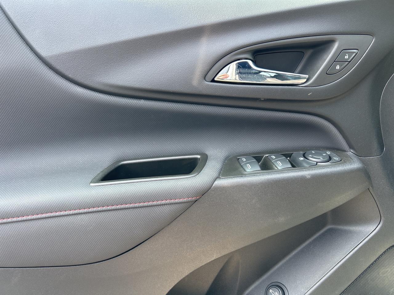 2023 Chevrolet Equinox RS   Leather Interior   Bose Sound System Photo