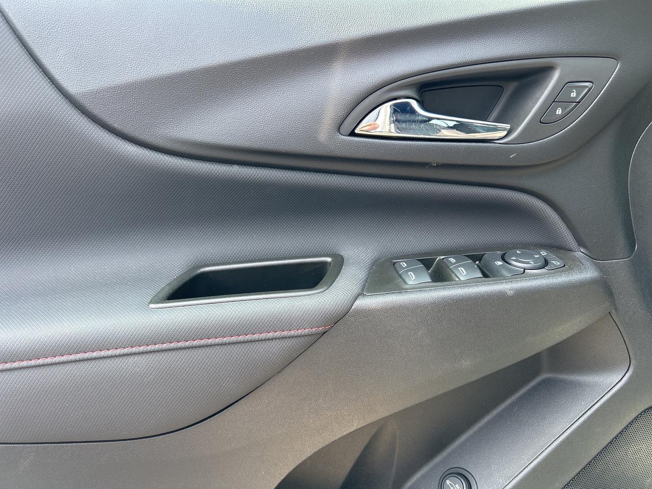 2023 Chevrolet Equinox RS   Leather Interior   Bose Sound System Photo