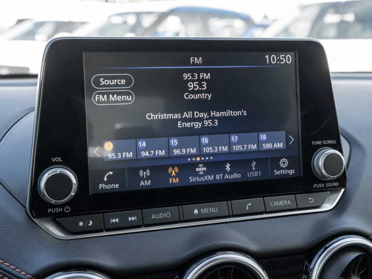 2022 Nissan Sentra SR Photo