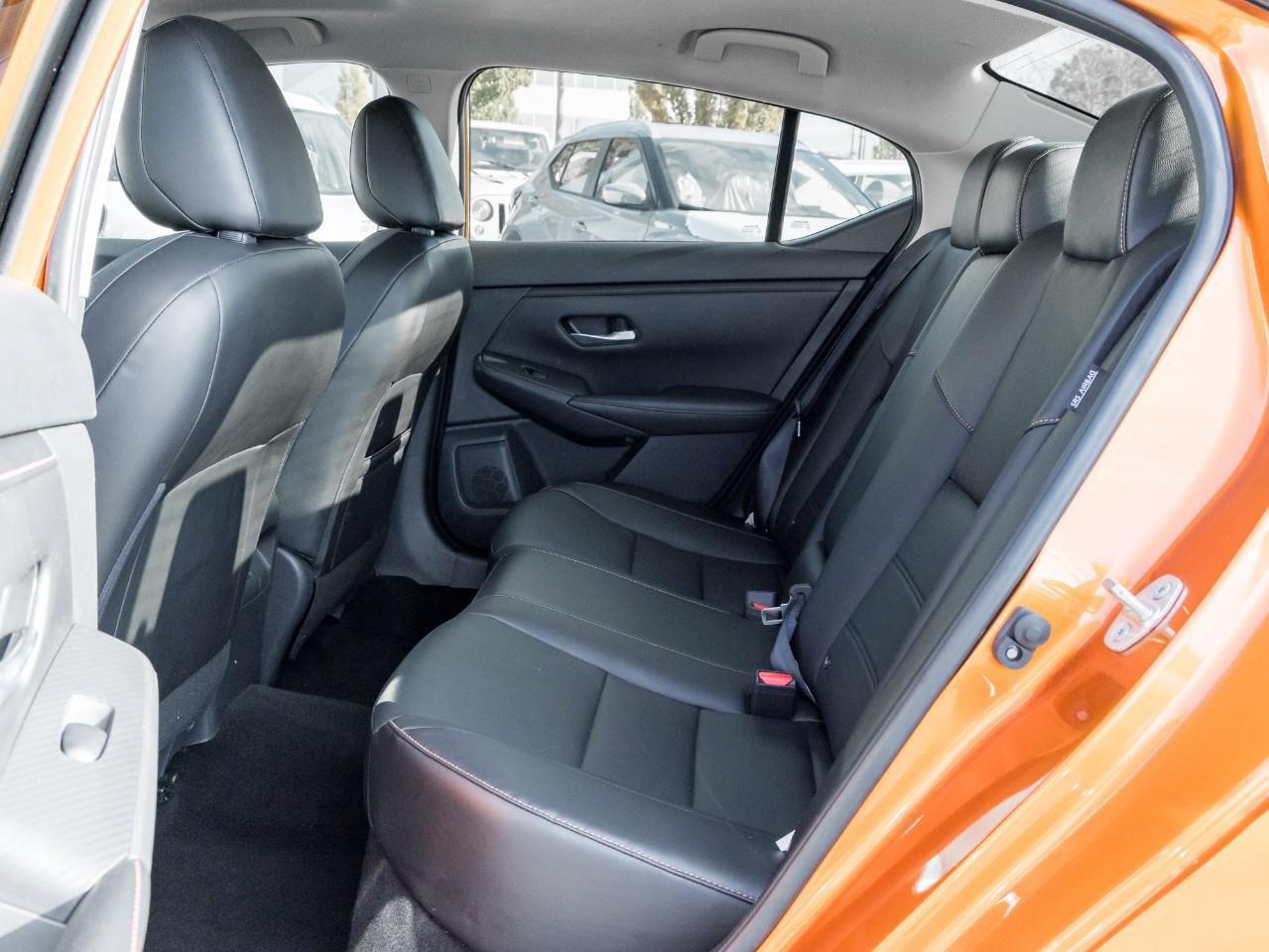 2022 Nissan Sentra SR Photo