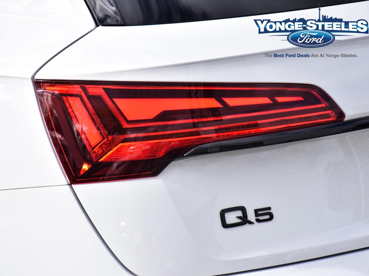 2024 Audi Q5 Technik 45 TFSI quattro Photo