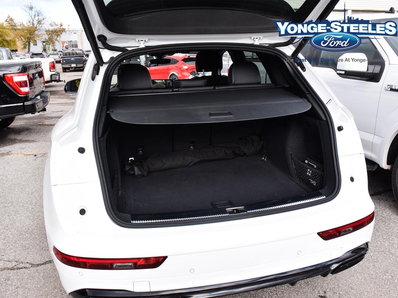 2024 Audi Q5 Technik 45 TFSI quattro Photo