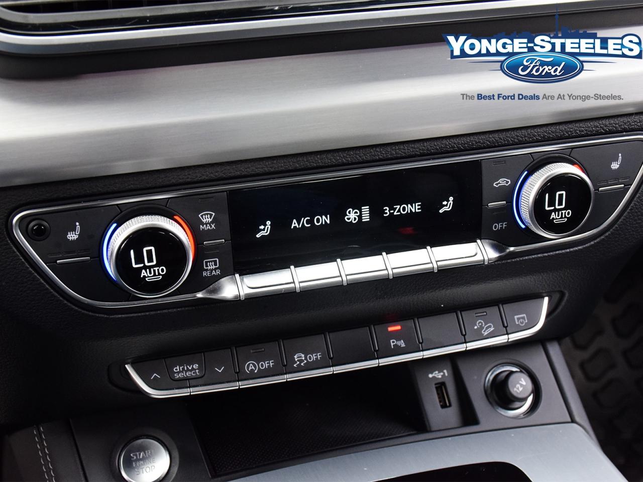 2024 Audi Q5 Technik 45 TFSI quattro Photo