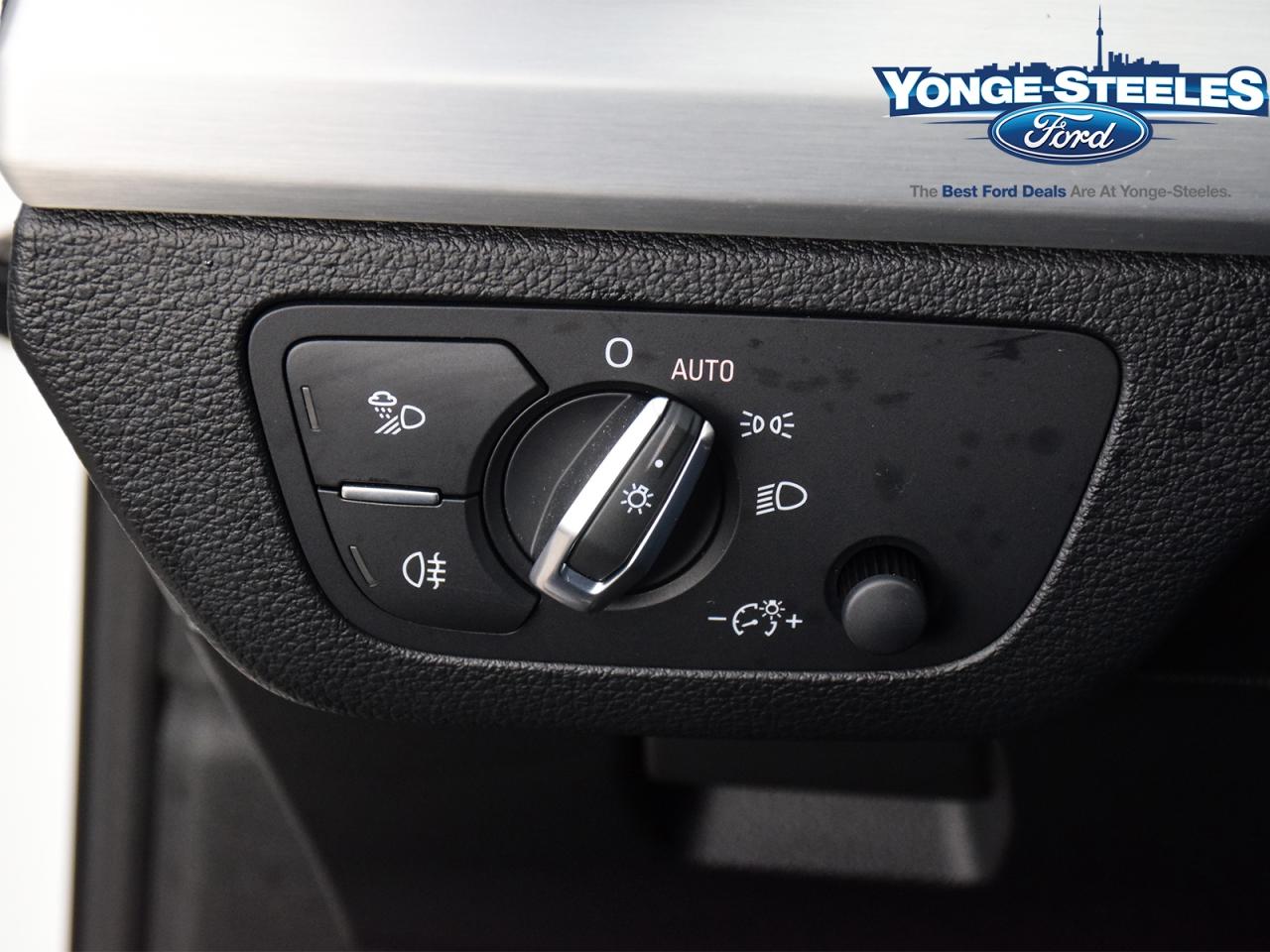 2024 Audi Q5 Technik 45 TFSI quattro Photo