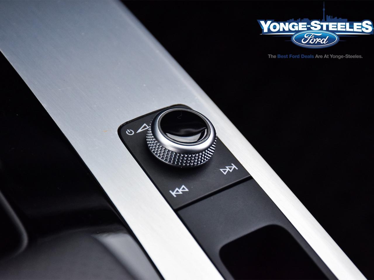 2024 Audi Q5 Technik 45 TFSI quattro Photo