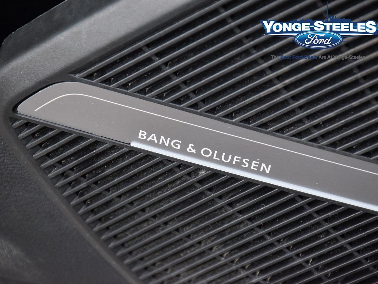 2024 Audi Q5 Technik 45 TFSI quattro Photo