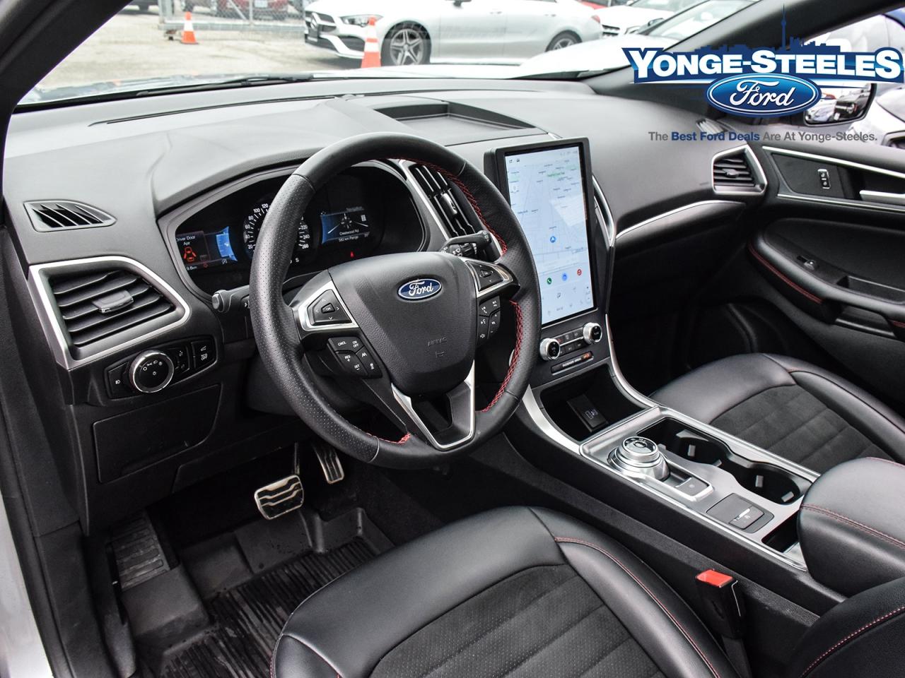 2024 Ford Edge ST LINE CONVENIENCE & COLD WEATHER PKG NO ACCIDENT Photo