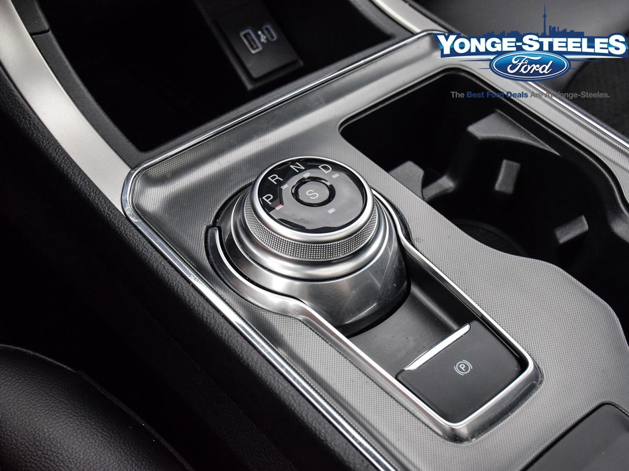 2024 Ford Edge ST LINE CONVENIENCE & COLD WEATHER PKG NO ACCIDENT Photo