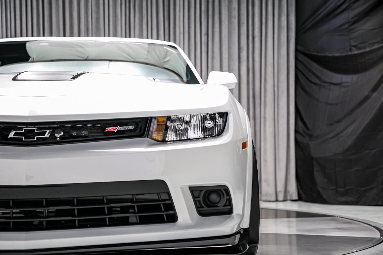 2015 Chevrolet Camaro Z28 427 V8 7.0L 505HP CARBNCERAMIC RARE LOWKM AC Photo
