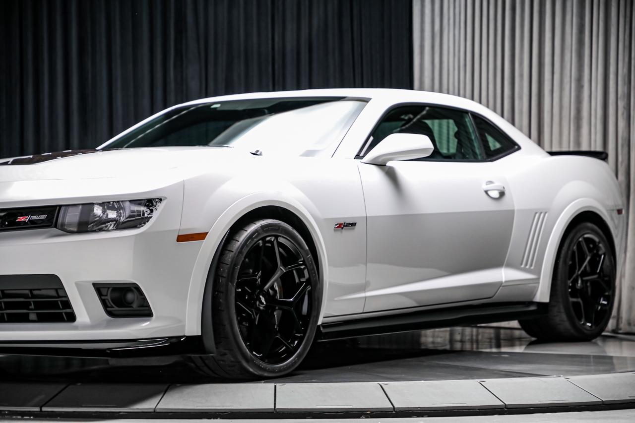2015 Chevrolet Camaro Z28 427 V8 7.0L 505HP CARBNCERAMIC RARE LOWKM AC Photo