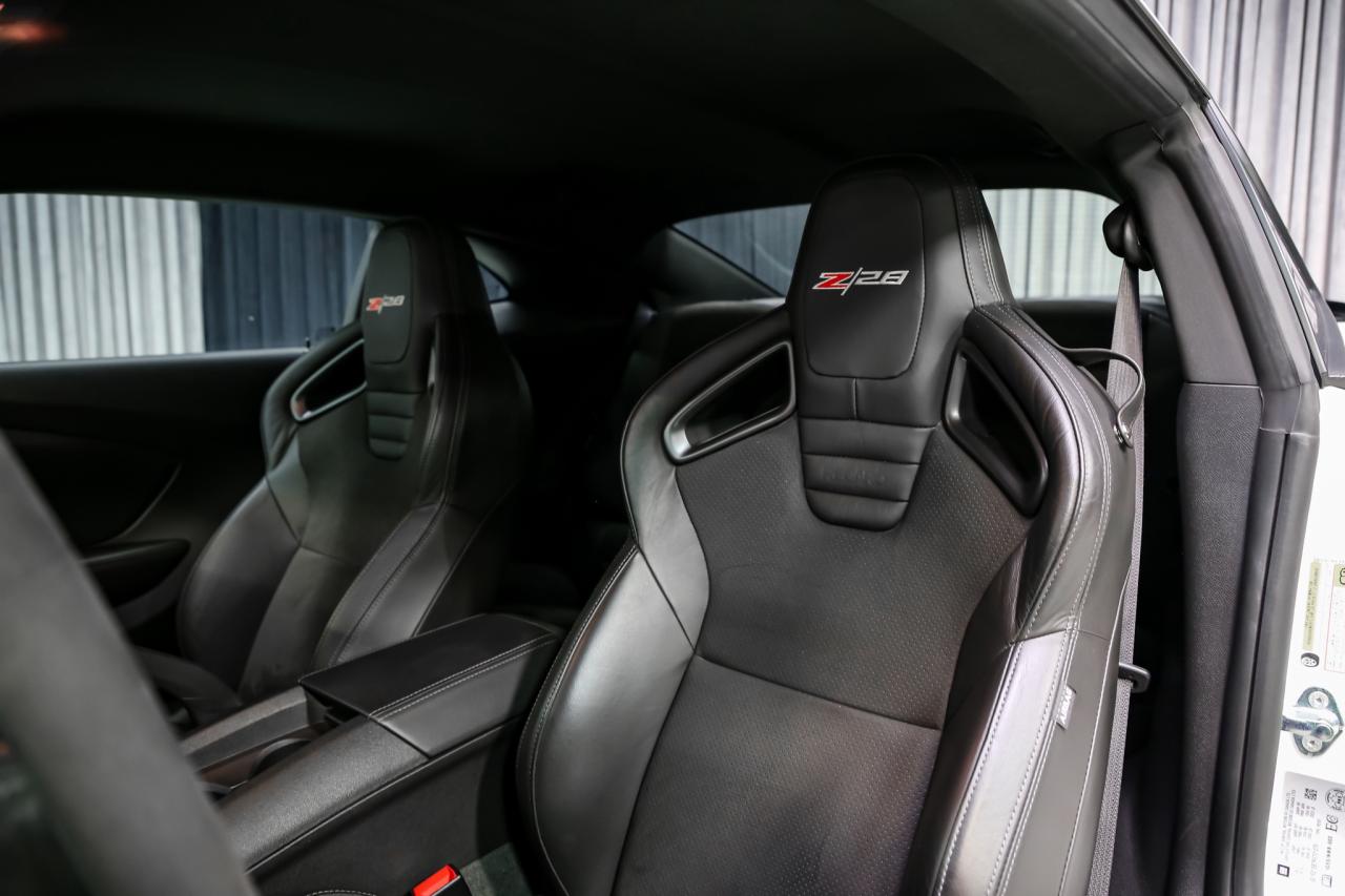 2015 Chevrolet Camaro Z28 427 V8 7.0L 505HP CARBNCERAMIC RARE LOWKM AC Photo