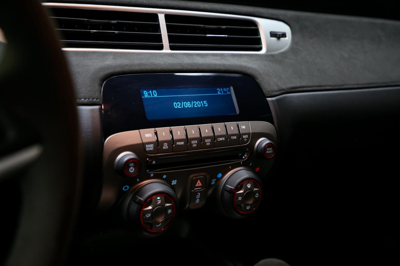 2015 Chevrolet Camaro Z28 427 V8 7.0L 505HP CARBNCERAMIC RARE LOWKM AC Photo