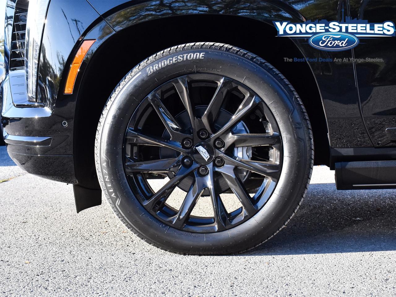 2025 Cadillac Escalade ESV SPORT ESV TOURING PKG HOOD PPF CERAMIC Photo3