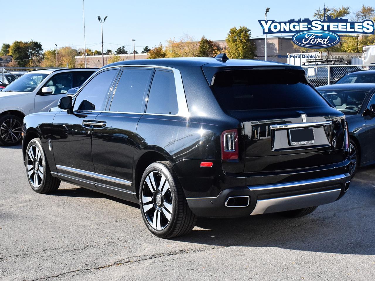 2022 Rolls-Royce Cullinan 2022 Rolls Royce Cullinan WOW save the over $150K! Photo