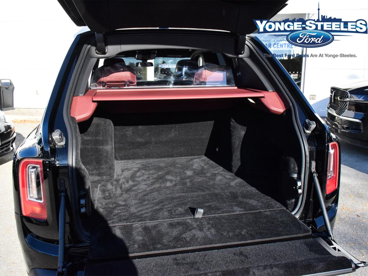 2022 Rolls-Royce Cullinan 2022 Rolls Royce Cullinan WOW save the over $150K! Photo