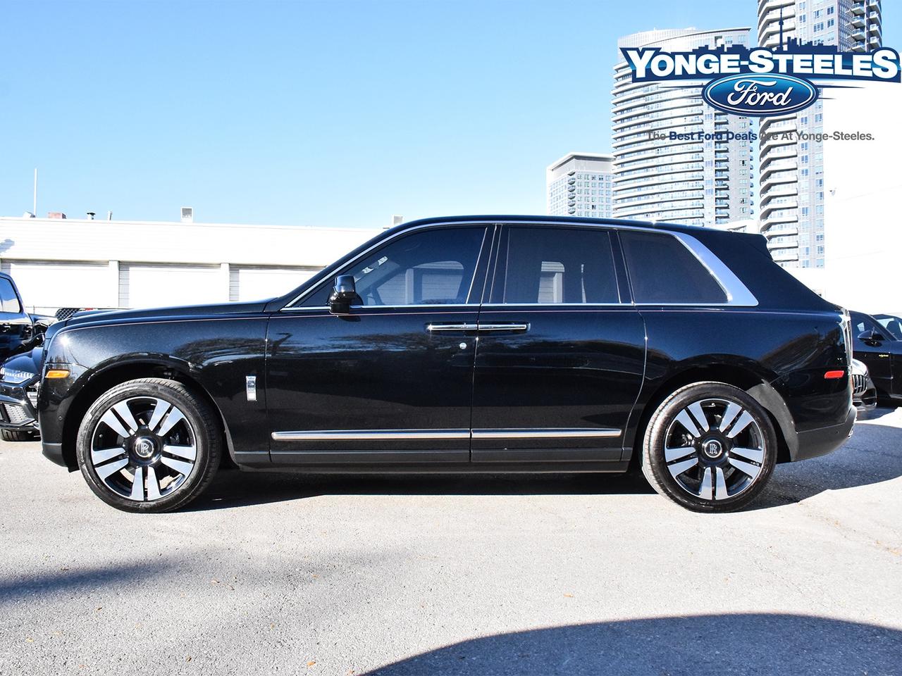 2022 Rolls-Royce Cullinan 2022 Rolls Royce Cullinan WOW save the over $150K! Photo4