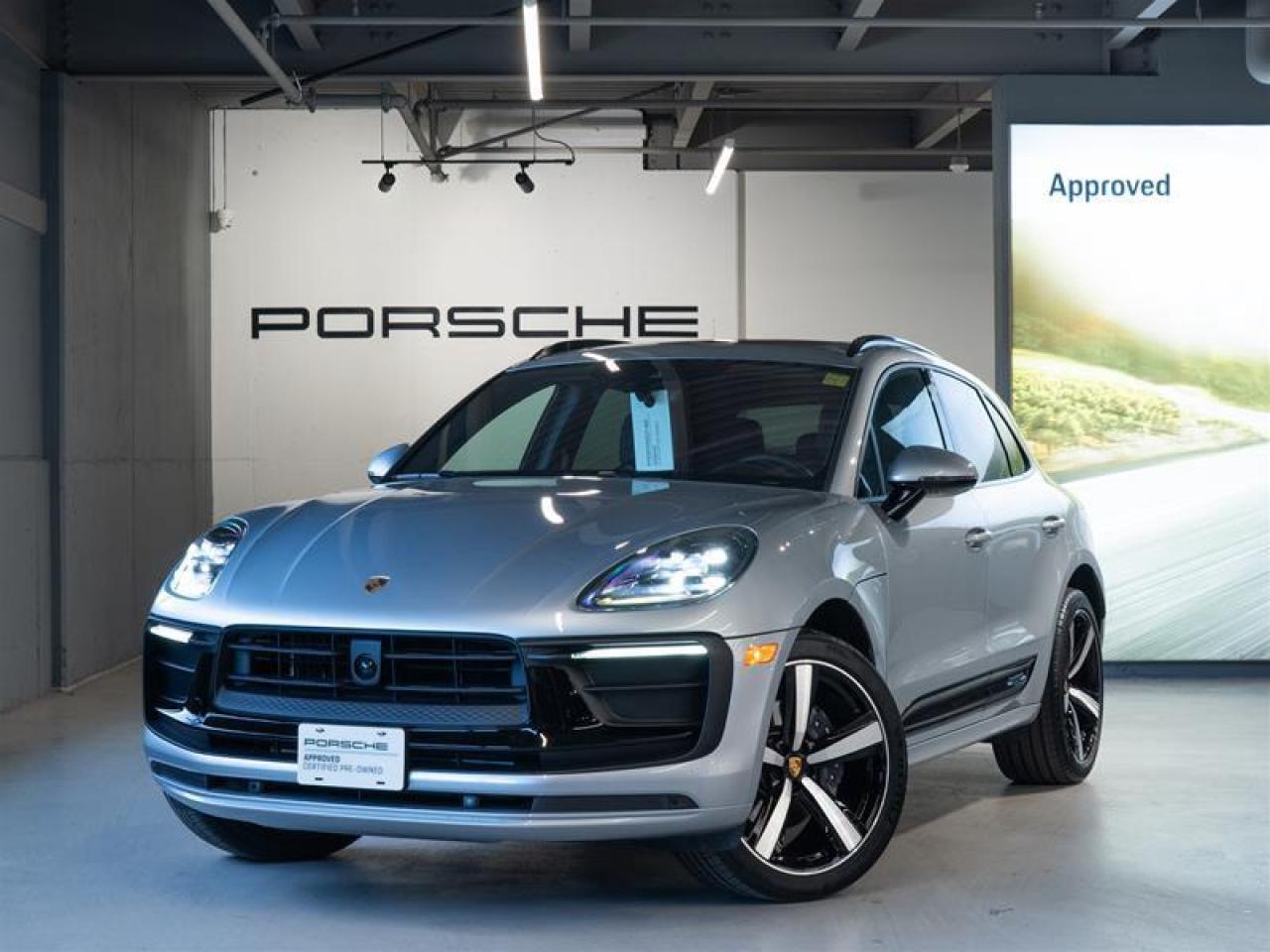 Used 2025 Porsche Macan AWD for sale in Ottawa, ON