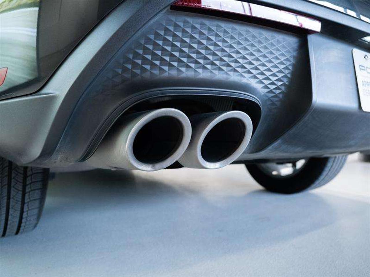 2025 Porsche Macan AWD Photo