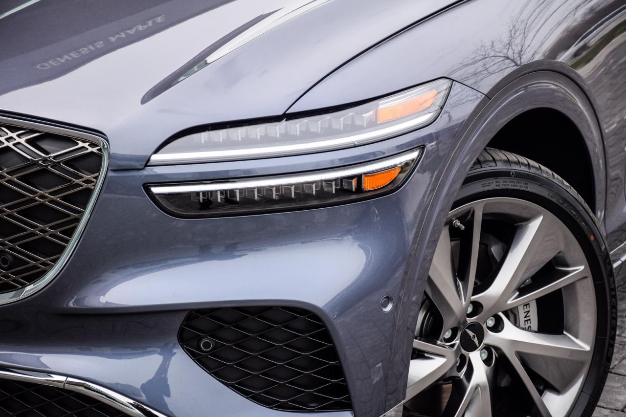 2026 Genesis GV70 2.5T AWD Prestige AWD  Ceres Blue w/Frozen Grey Photo