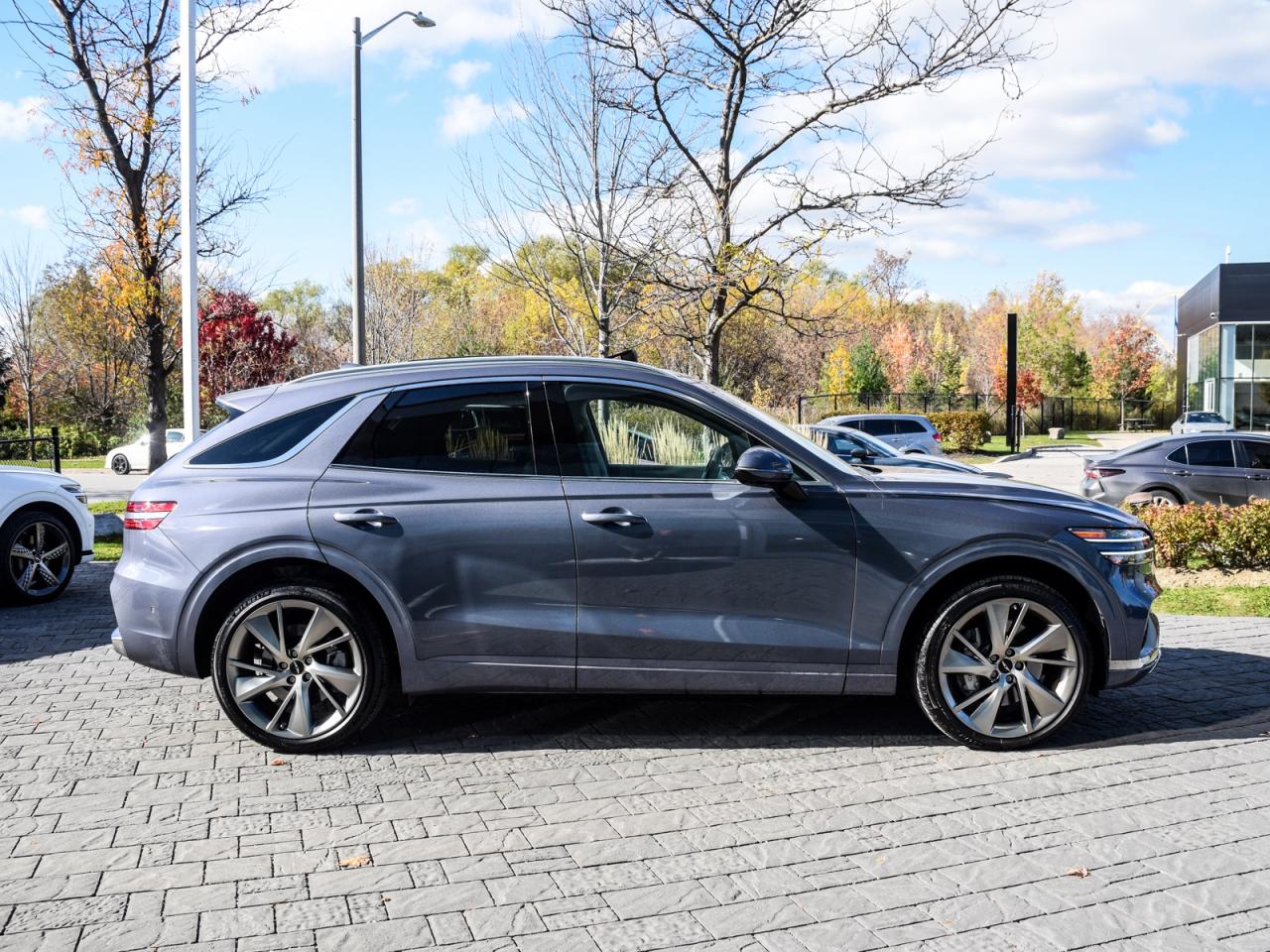 2026 Genesis GV70 2.5T Advanced Tech.Pkg AWD   Used Demonstrator Photo3