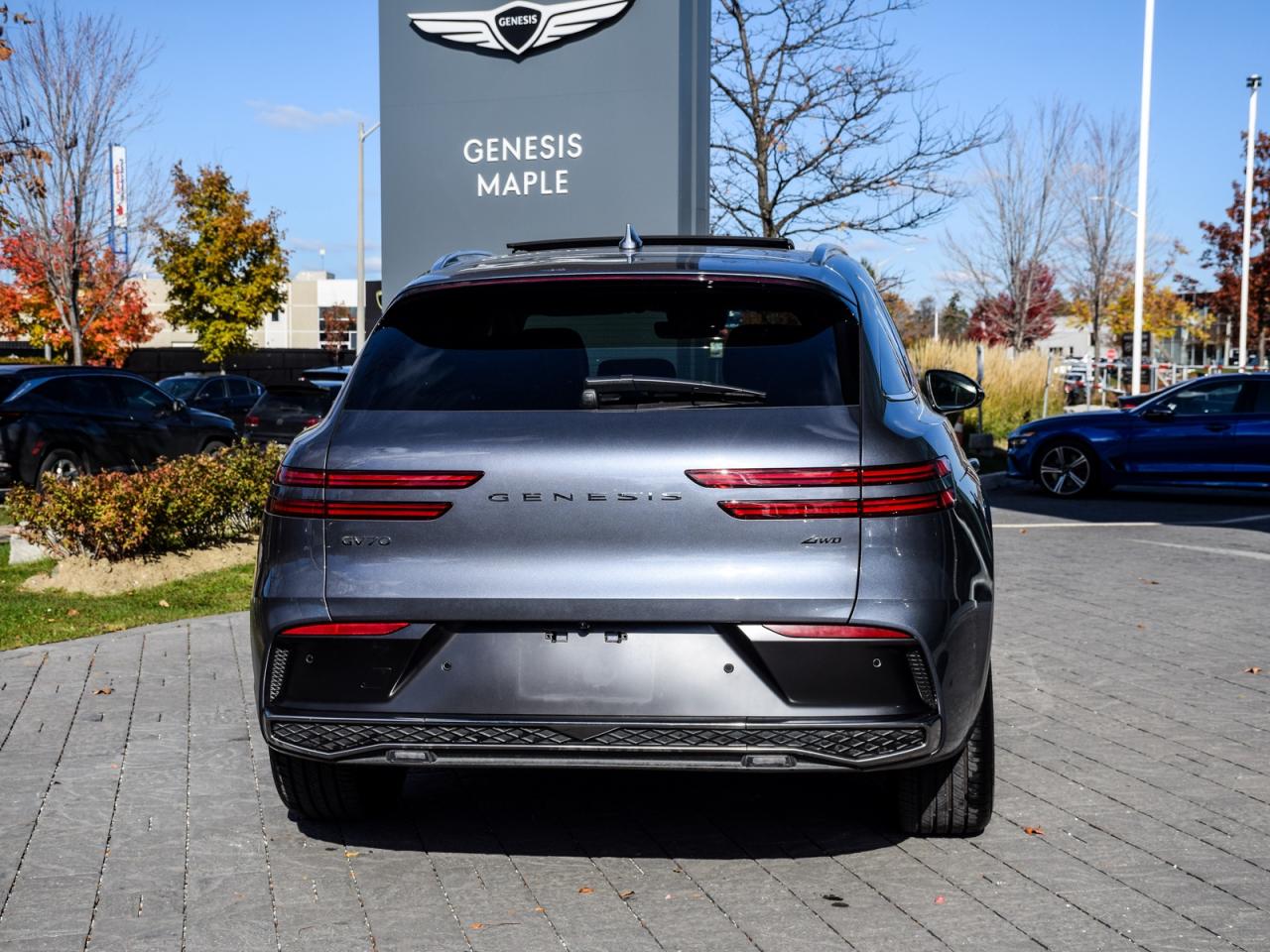 2026 Genesis GV70 2.5T Advanced Tech.Pkg AWD   Used Demonstrator Photo