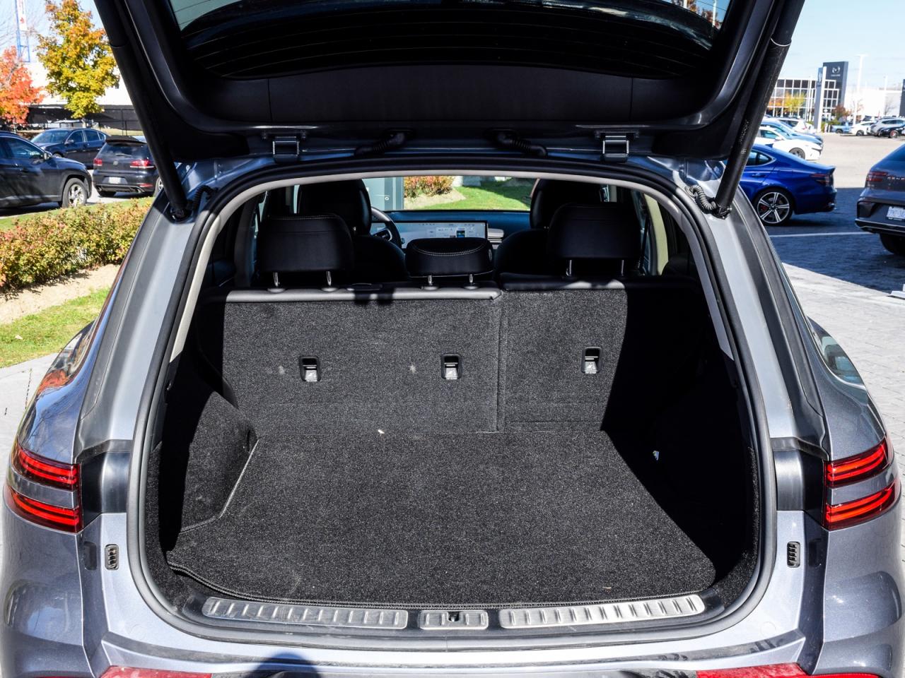 2026 Genesis GV70 2.5T Advanced Tech.Pkg AWD   Used Demonstrator Photo